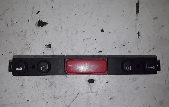 Alfa Romeo 147 Hazard light switch 735266925