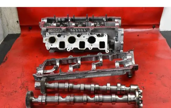 Audi A5 8T 8F Engine head 0594B
