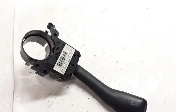 Volkswagen Golf IV Indicator stalk 8L0953513G 202852ATW