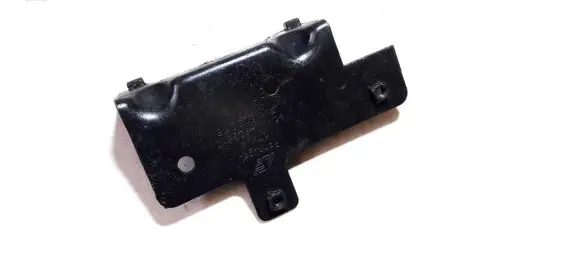 Engine mounting bracket