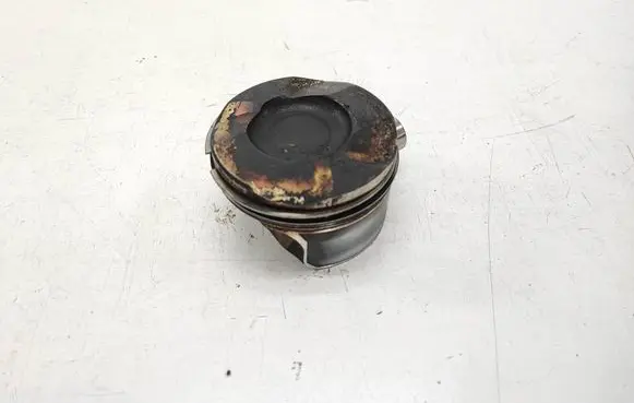 BMW 3 E92 E93 Piston 