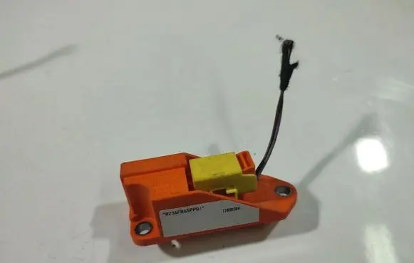 Skoda Roomster (5J) Airbag deployment crash/impact sensor 1T0909606A