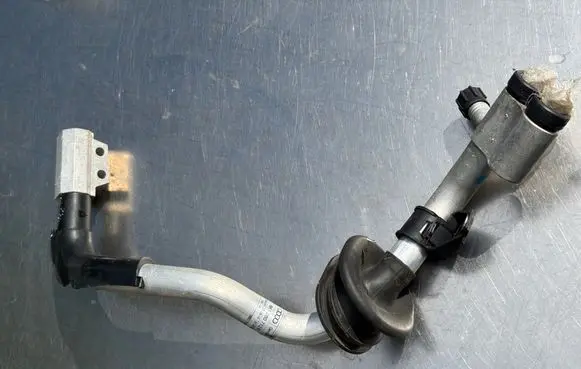 Audi A5 Sportback 8TA Air conditioning (A/C) pipe/hose 8K1260712K