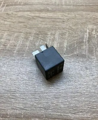 Mercedes-Benz GLC X253 C253 Other relay A0009822923 120003041