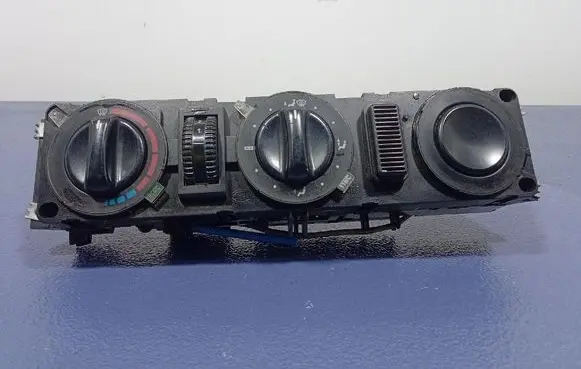 Mercedes-Benz Vito Viano W638 Climate control unit A0008306185