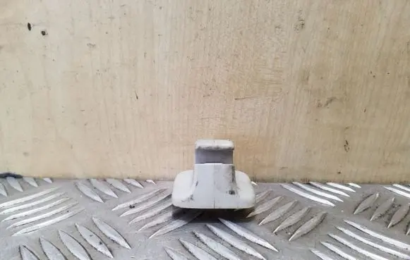 Volkswagen Jetta V Sun visor clip/hook/bracket 1K0857561B