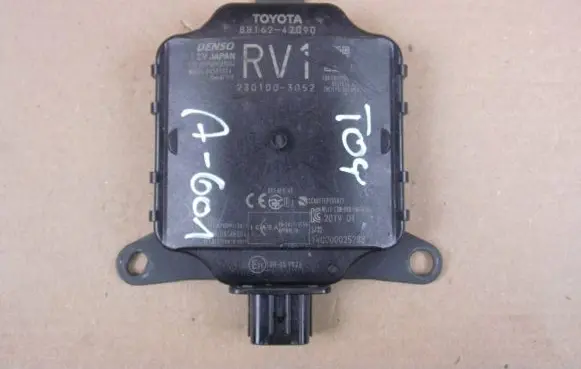 Toyota RAV 4 (XA50) Blind spot module 8816242090