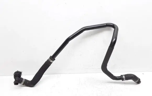 Mercedes-Benz C W204 Engine coolant pipe/hose A2125010024