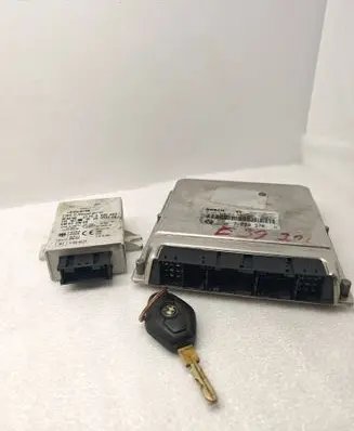 BMW 5 E39 Engine ECU kit and lock set 7789376 6905666 28RTF091