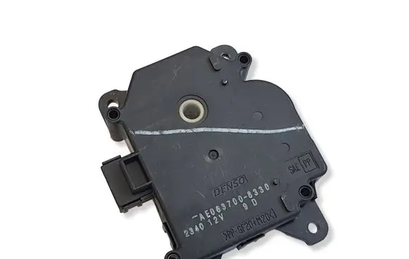 Toyota Camry Air flap motor/actuator 0637008330