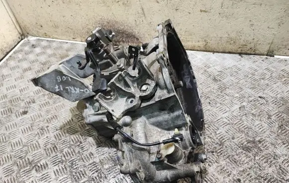 Opel Karl Manual 5 speed gearbox MR5