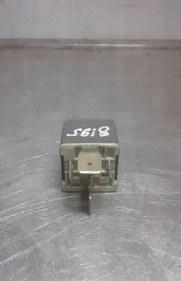 Volkswagen II LT Other relay 00351070