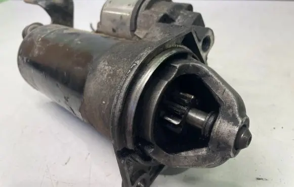 Opel Frontera B Starter motor 0001109062