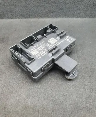 Audi A4 S4 B9 Door control unit/module 8W0959592G 8W0959592