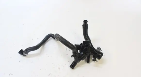 Mercedes-Benz B W246 W242 Thermostat housing A2702000415