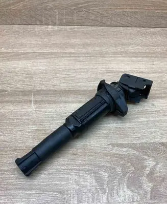 BMW 3 E90 E91 High voltage ignition coil 7551260
