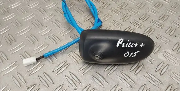 Toyota Prius+ (ZVW40) Aerial antenna amplifier 