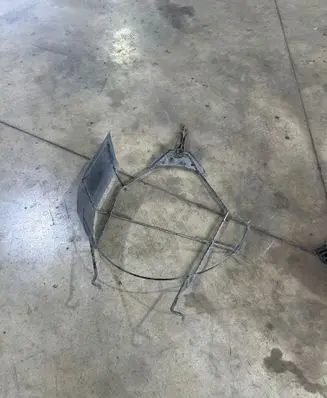 Citroen Berlingo Spare wheel mounting bracket