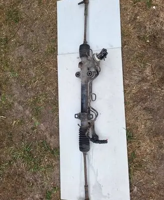 Mazda 323 F Steering rack 9x10361 6213732