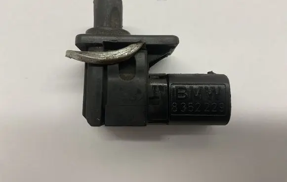 Land Rover Range Rover L322 Bonnet alarm switch sensor 8352229