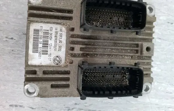 Fiat Grande Punto Engine control unit/module ECU 517986516160109908