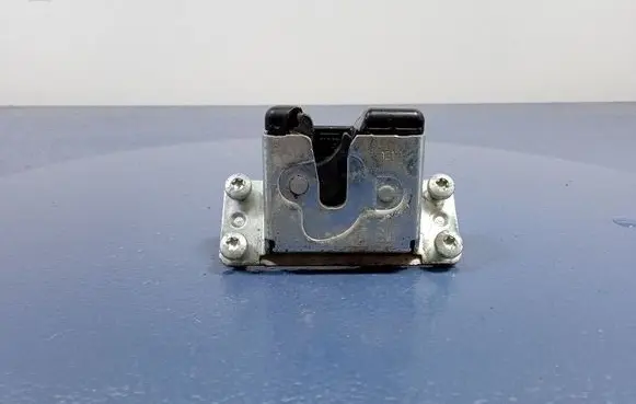 Opel Meriva A Tailgate/trunk/boot lock/catch/latch 90563999