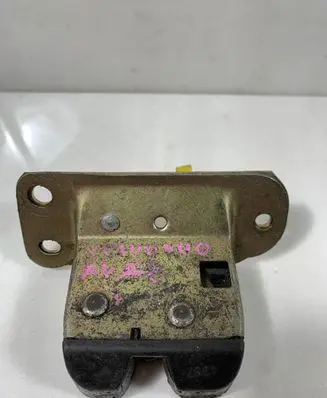 Volvo S40, V40 Tailgate/trunk/boot lock/catch/latch 4397