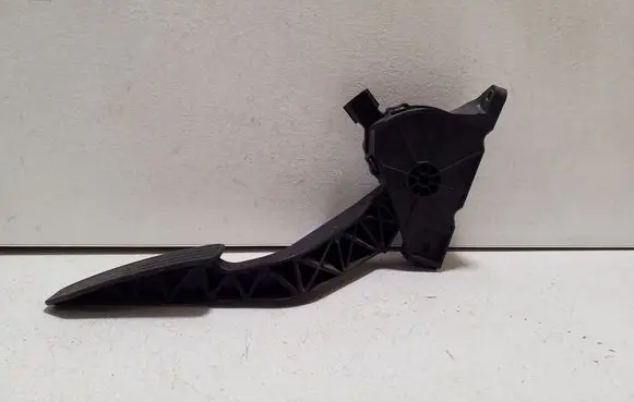 Land Rover Discovery Sport Accelerator throttle pedal FK729F836BB