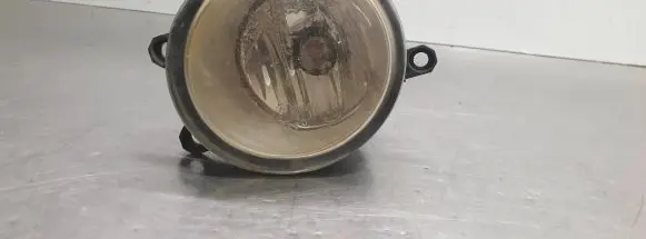 Toyota Prius (XW30) Front fog light 812100D041
