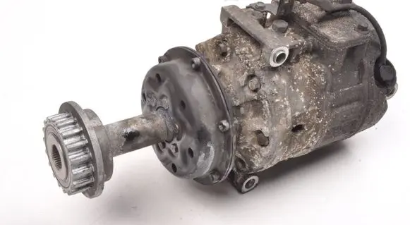 Volkswagen Touareg I Air conditioning (A/C) compressor (pump) 7H0820805JP