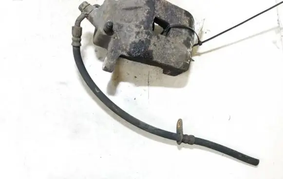 Toyota RAV 4 (XA20) Front brake caliper