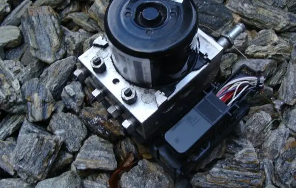 Jeep Compass ABS Pump P04877036AD 25021218504