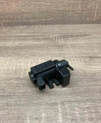 BMW 5 E60 E61 Turbo solenoid valve 7796634 06T177