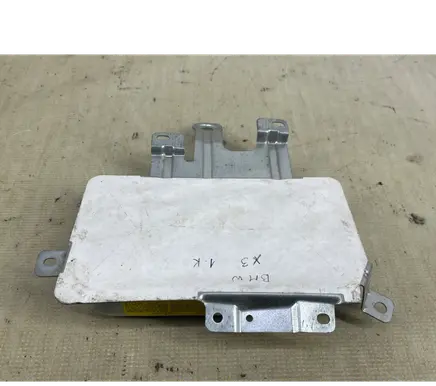 BMW X3 E83 Knee airbag 