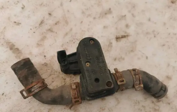 Volkswagen Sharan Coolant heater control valve 7N0819809B 7N0819810B 11151B00063
