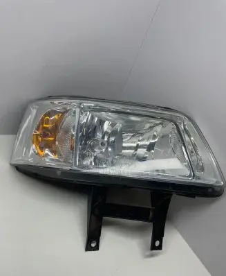 Volkswagen Transporter - Caravelle T5 Headlight/headlamp 7H1941018N 0301191302 13661367