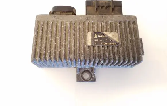 Renault Kangoo I Glow plug pre-heat relay 7700111525