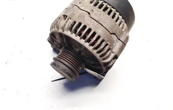 Audi A4 S4 B5 8D Generator/alternator 0123515003 028903028