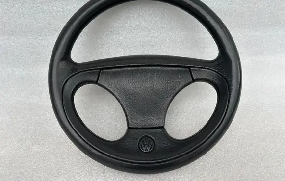 Volkswagen Golf III Steering wheel 1H0419091E 1h0419669D