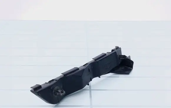Toyota Avensis T250 Front bumper mounting bracket 5253605020