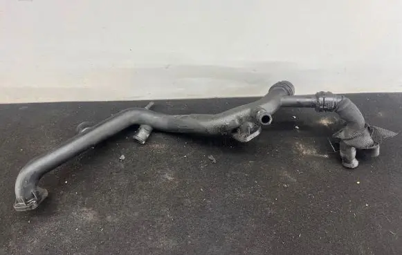 Audi A6 S6 C6 4F Engine coolant pipe/hose 06E121045E
