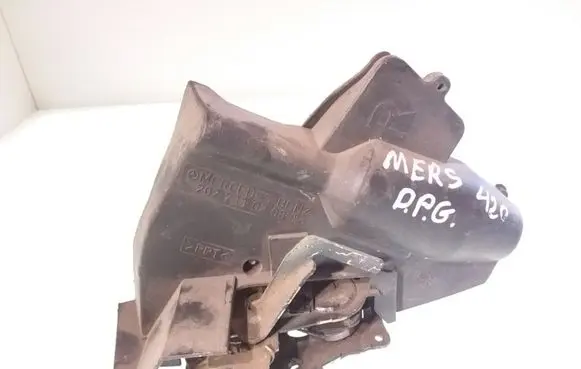 Mercedes-Benz E W210 Front door lock 2027300635