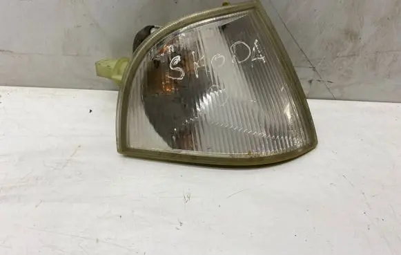 Skoda Fabia Mk1 (6Y) Front indicator light