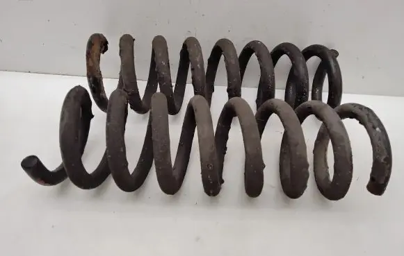 Mercedes-Benz E W212 Rear coil spring