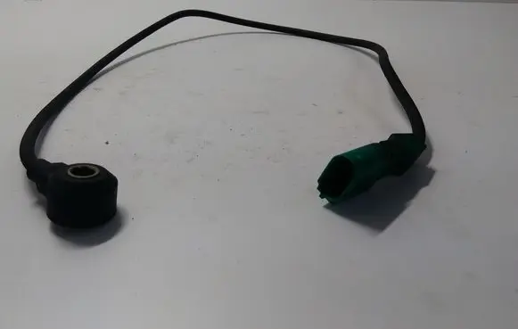 Audi A4 S4 B6 8E 8H Detonation knock sensor 07D905377