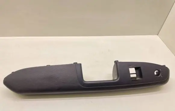 Audi A4 S4 B6 8E 8H Front door interior handle trim 8E0867173