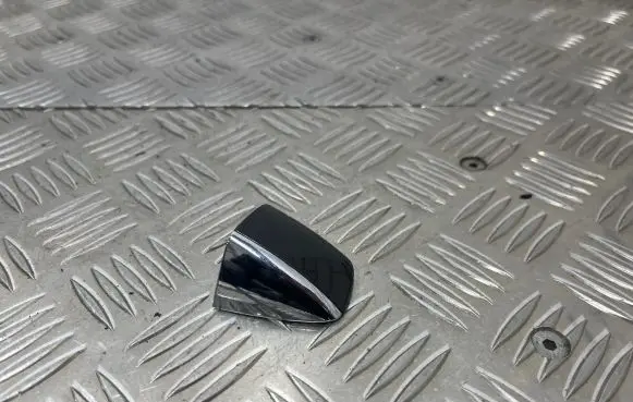 Audi Q5 SQ5 Front door handle cover 8R0837880