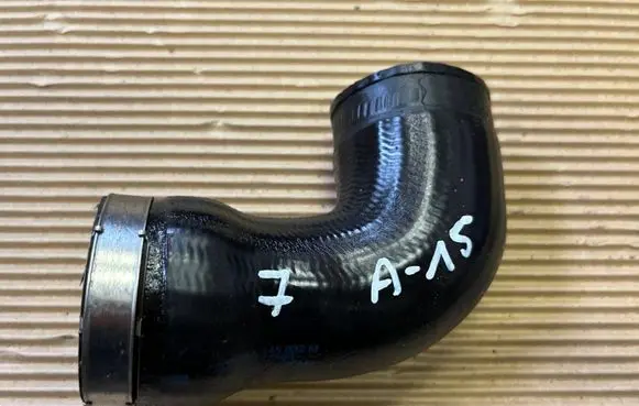 Intercooler hose/pipe
