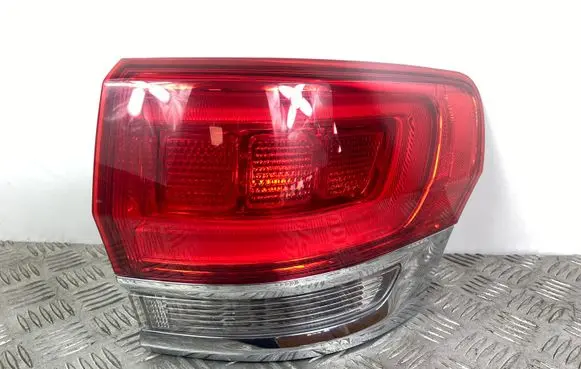 Jeep Grand Cherokee Rear/tail lights P68110016AC