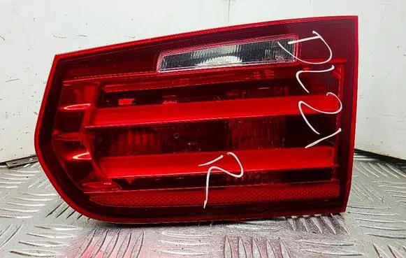 BMW 3 F30 F35 F31 Tailgate rear/tail lights 7371112 63217371112